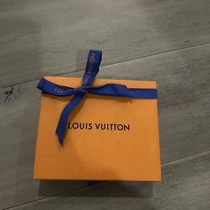 Louis Vuitton box